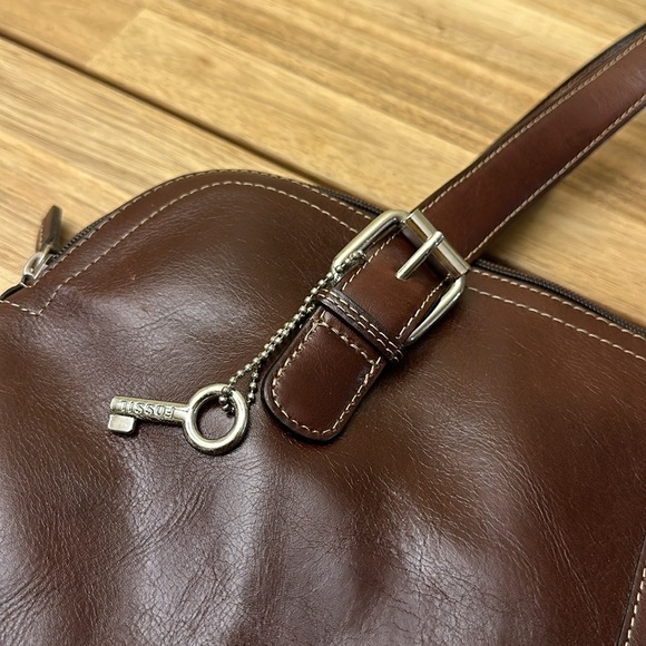 FOSSIL ⭐️ vintage shoulder bag - Picture 6 of 9